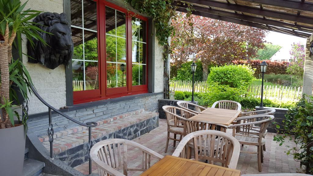 Chalet Sur Lesse Hotel Maissin Exterior foto