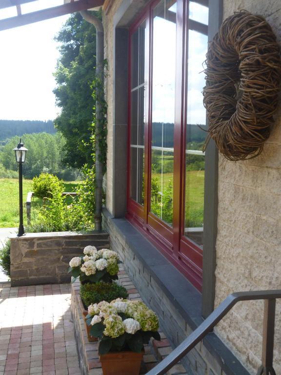 Chalet Sur Lesse Hotel Maissin Exterior foto